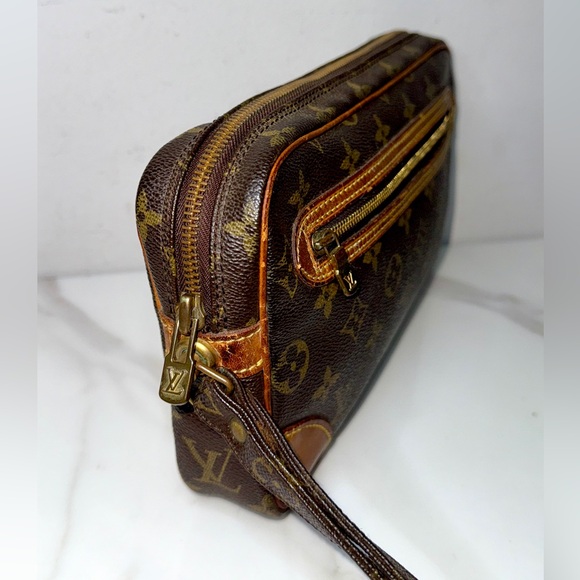 Auth LOUIS VUITTON Vintage Clutch/Wristlet - Picture 4 of 15